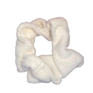 Hollister Cream Off White Fluffy Infinity Scarf